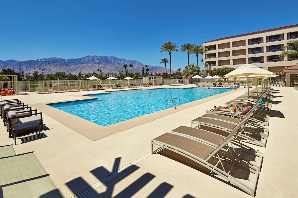 Doubletree By Hilton Golf Resort Palm Springs 10/81