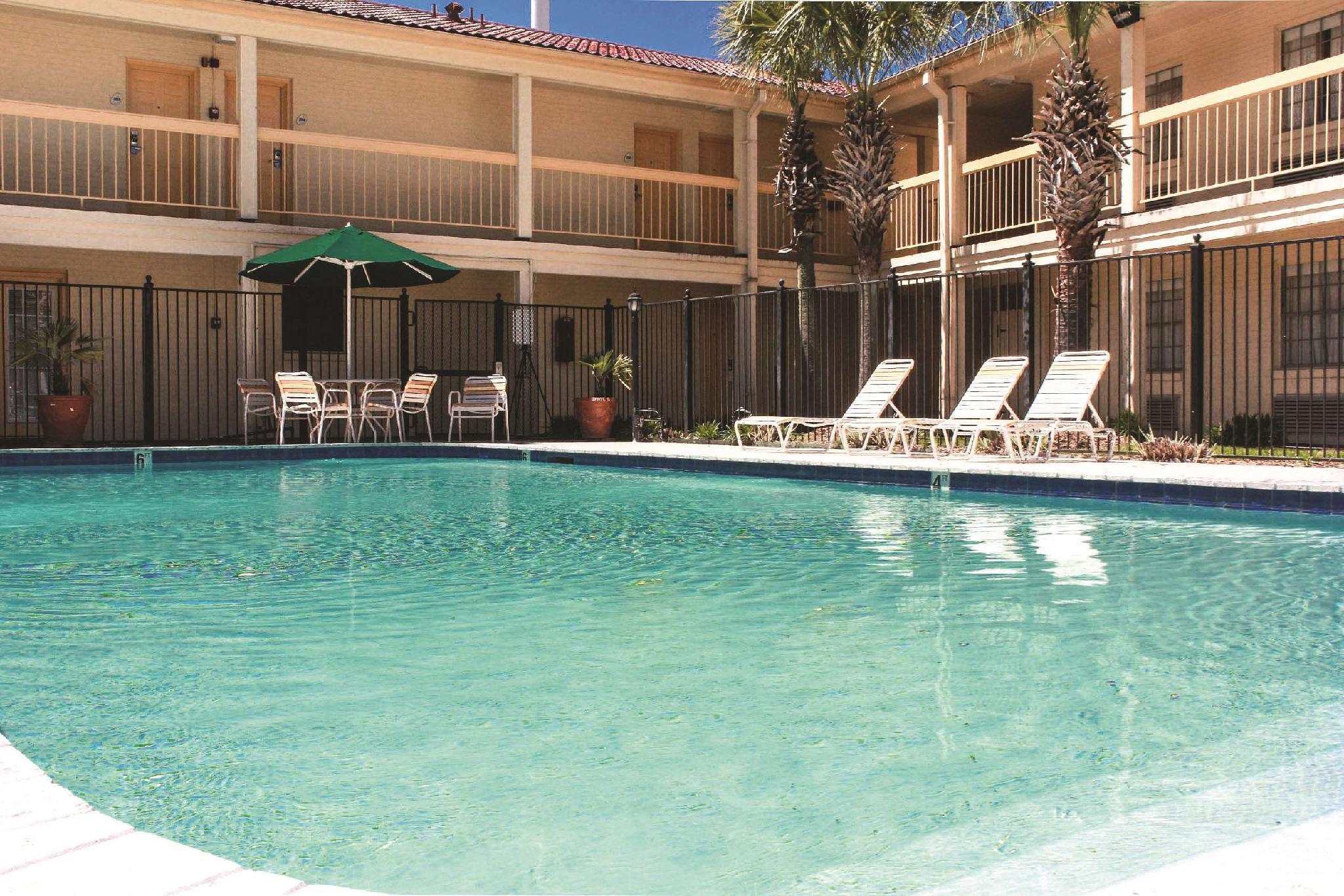 Econo Lodge Lafayette LA 12/14