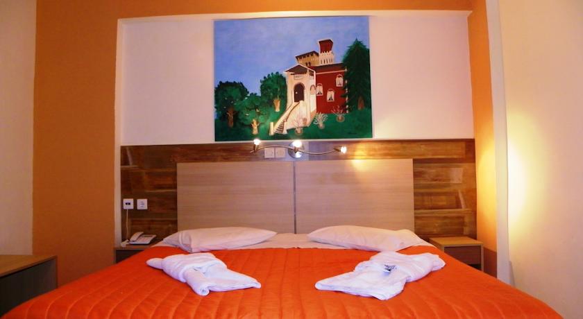 Single Room - De Luxe