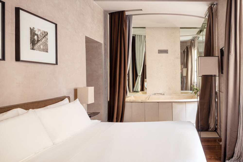 Ricasoli Firenze Luxury Apartments | UNA Esperienze 2/23