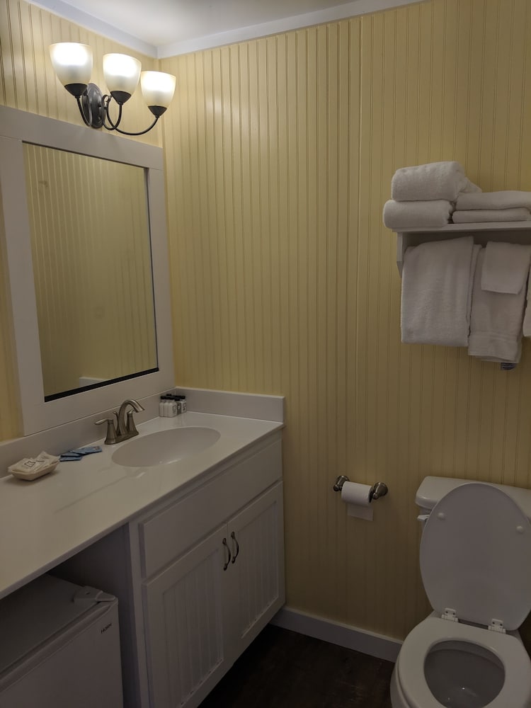 Seashell Village Resort 60/70