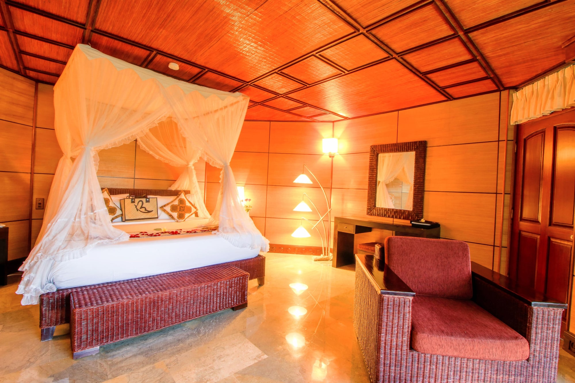 Pool, Family, Villa, King and Twin Beds