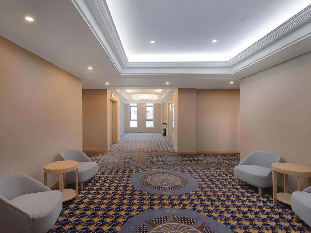 Vienna Hotel (Tongxiang Puyuan) 40/54