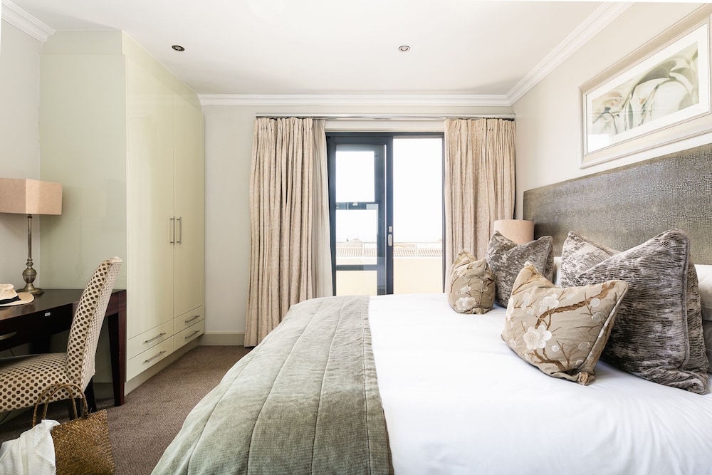 Harbour Square Hermanus Apartments 12/50