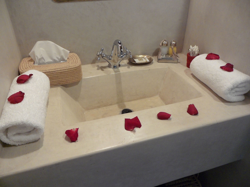 Riad Et Spa Misria Les Oliviers 31/33