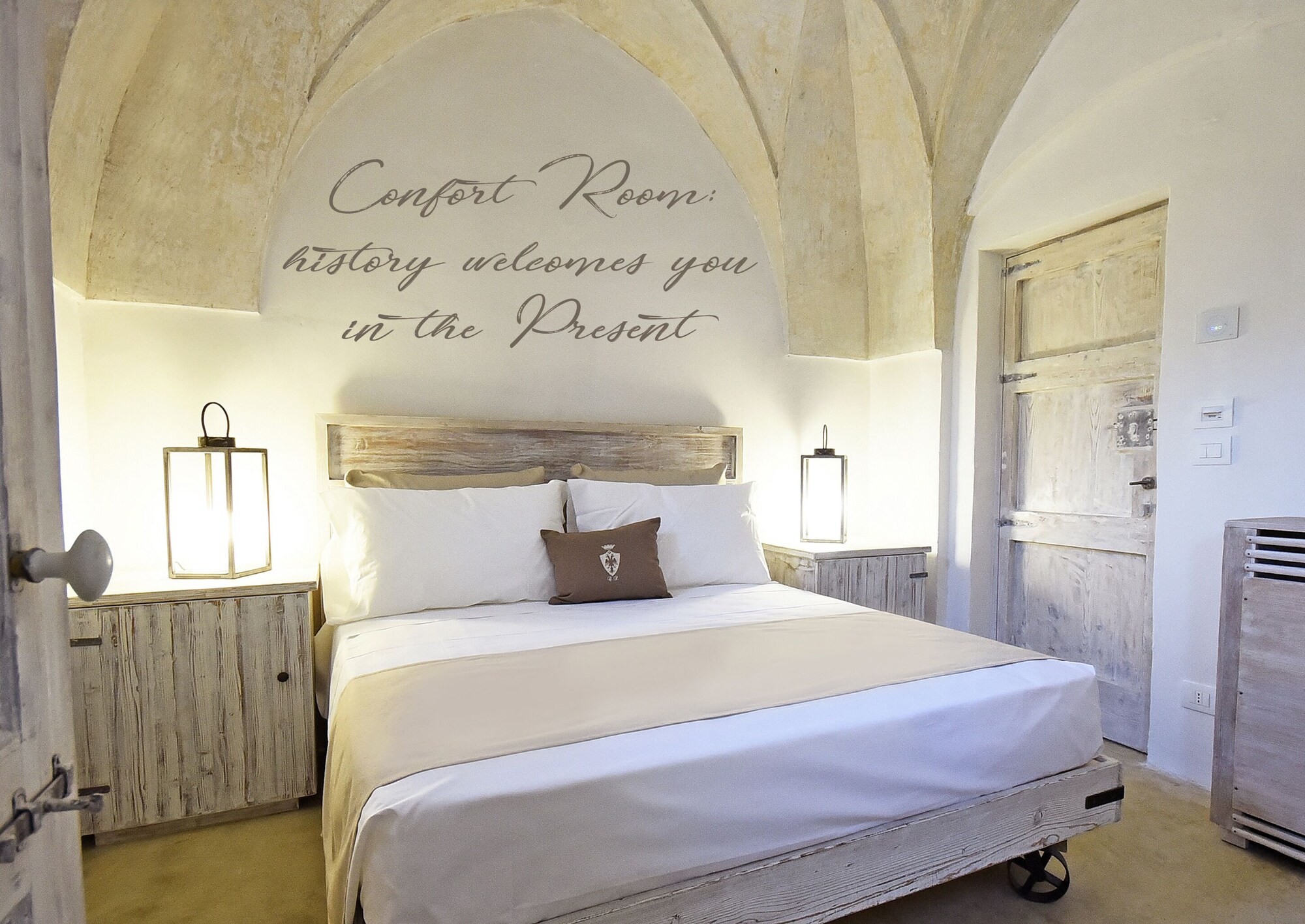 COMFORT, DOUBLE BED
