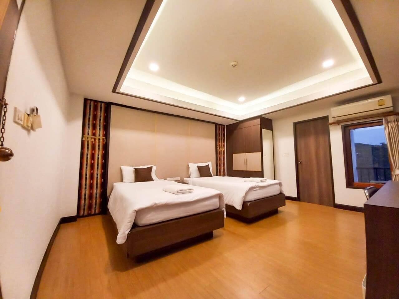 CLASSIC, TWIN BEDS