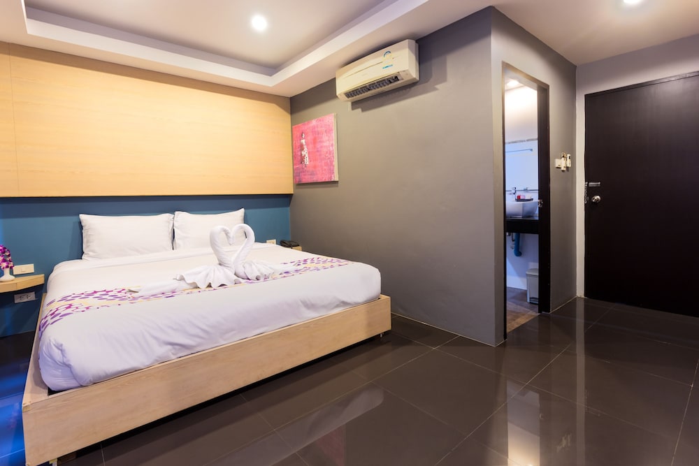SUPERIOR, DOUBLE BED