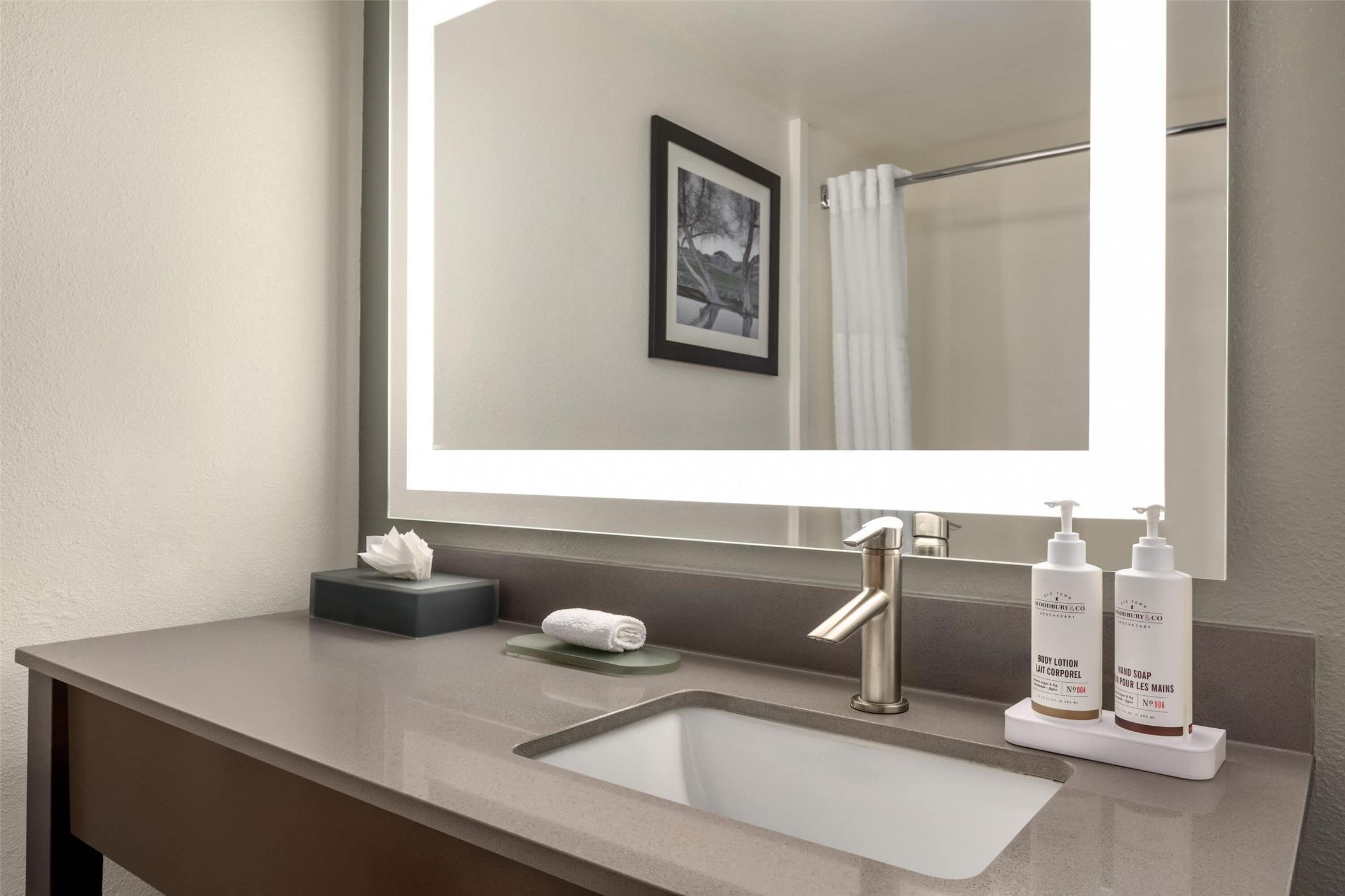 La Quinta Inn & Suites by Wyndham Fairfield - Napa Valley 34/37