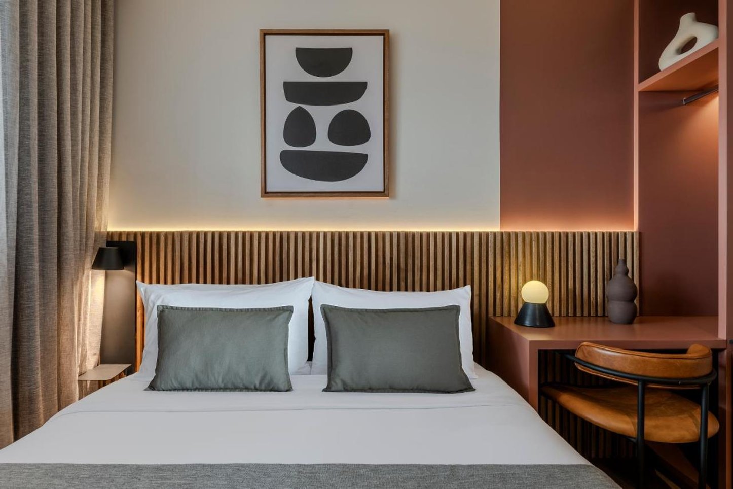 Heiss Hotel 9/46