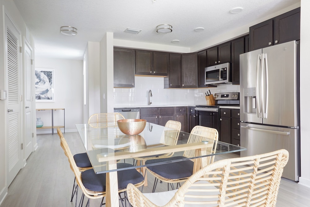 Sonder Vista Cay 43/50