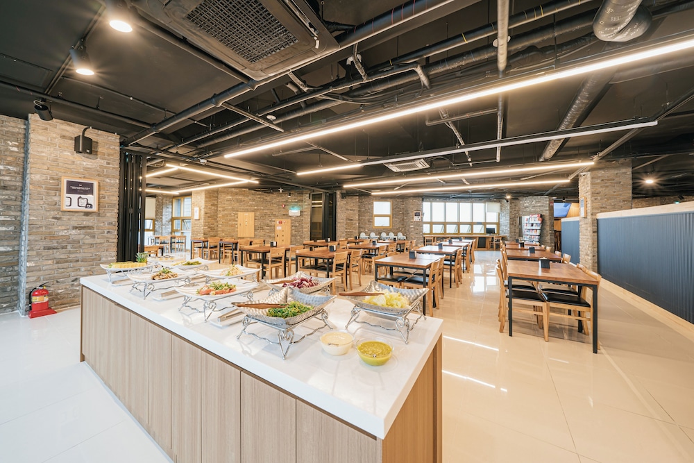 Hotel Kenny Seogwipo 59/66