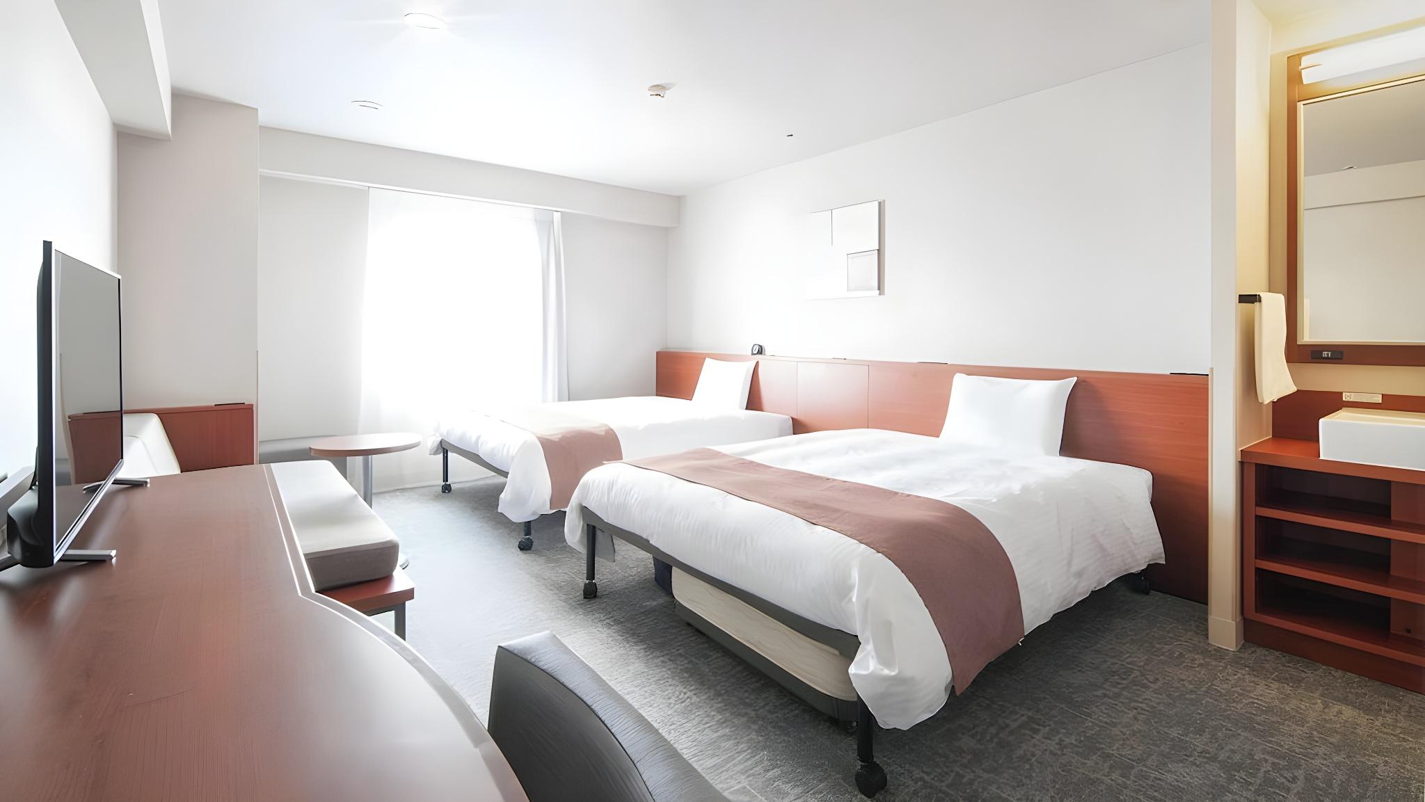 Comfort, 2 Double and Twin Beds, Two Extra Beds