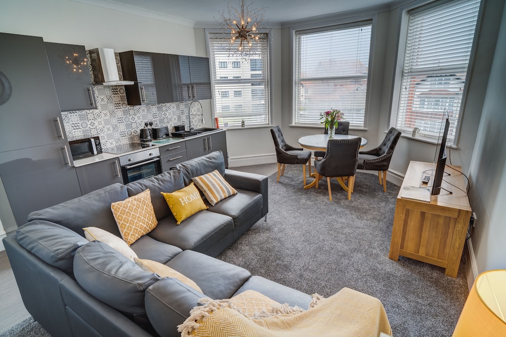 Beachmount Holiday Apartments 26/50