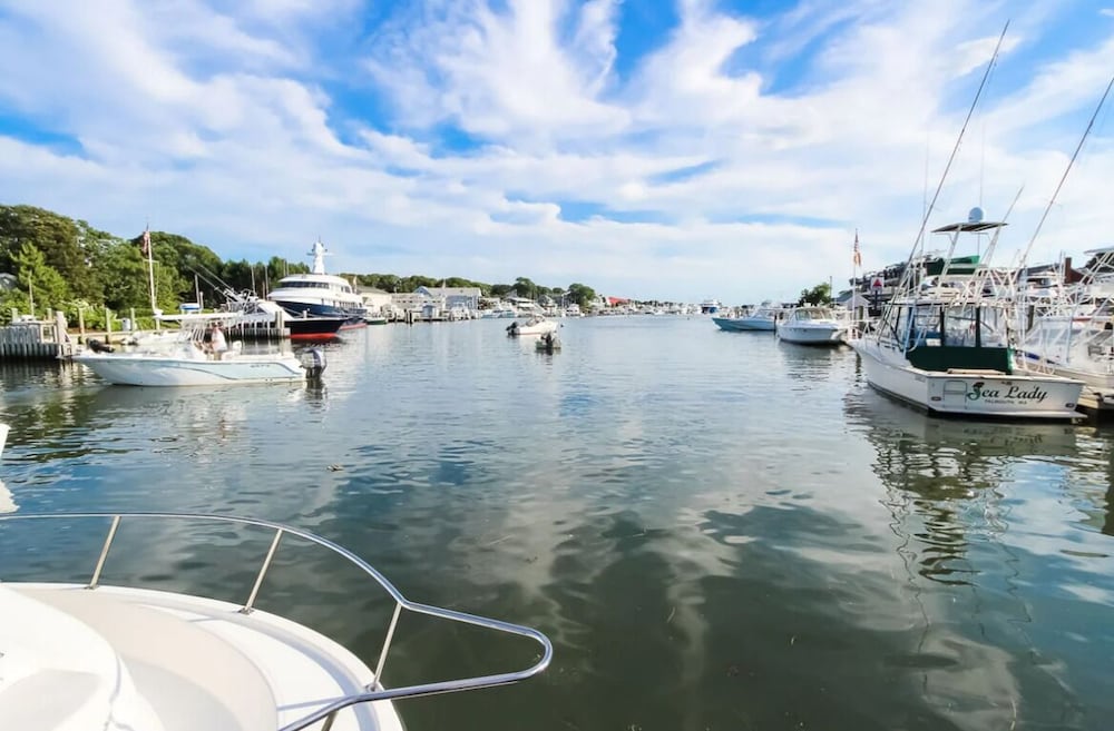 Innseason Resorts Harborwalk 44/50