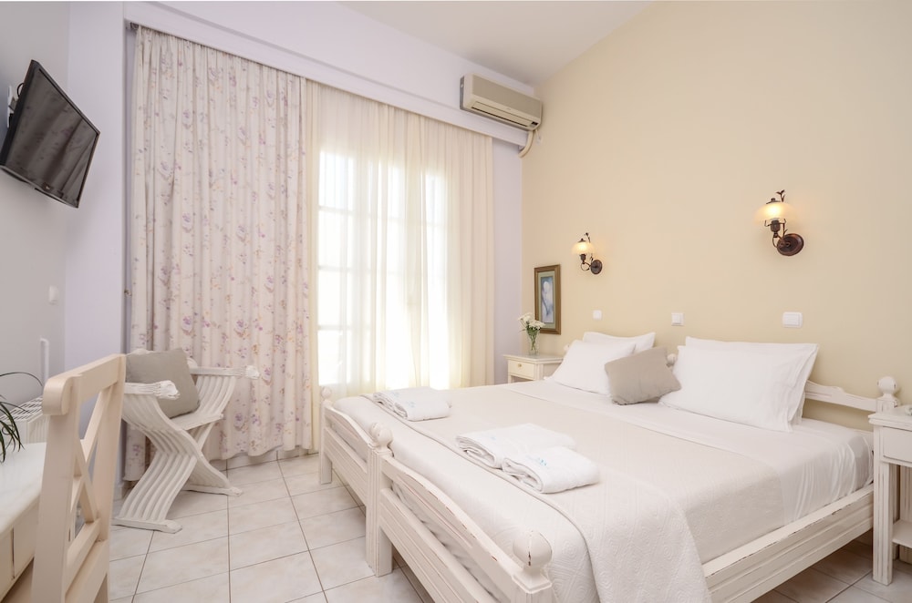 Hotel Kymata 7/68