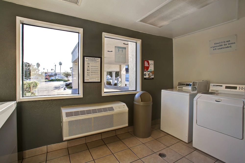Motel6 Sunnyvale, CA - North 60/60