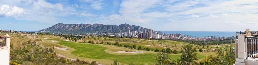 The Level At Melia Villaitana 44/50