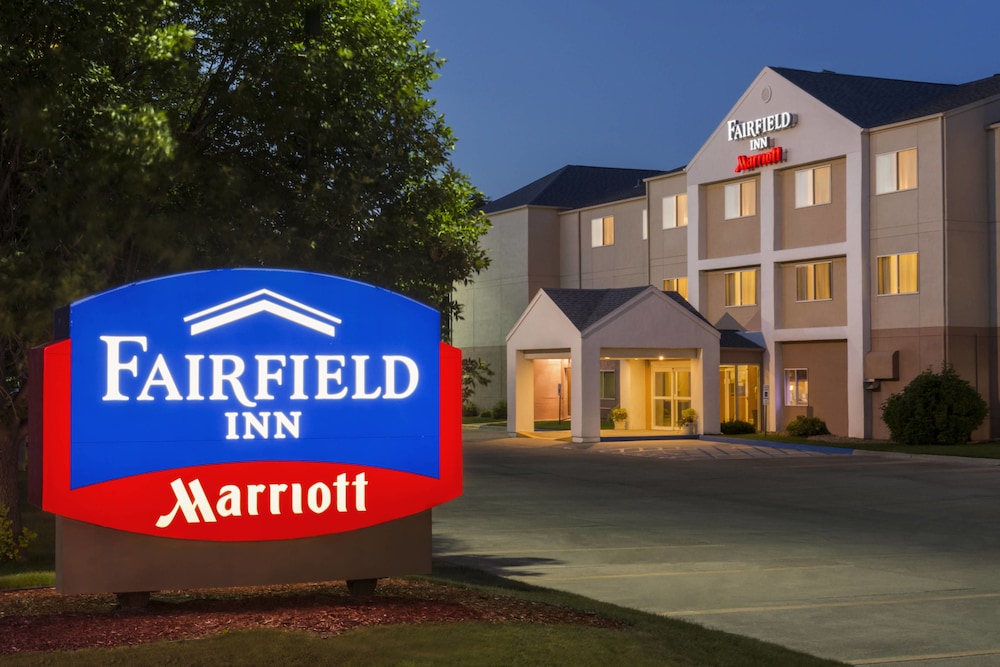 Amerivu Inn Suites Grand Forks 1/21