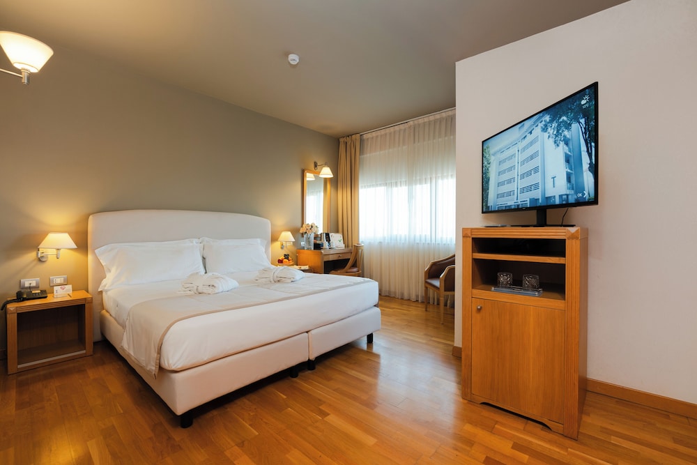 SUPERIOR, DOUBLE BED