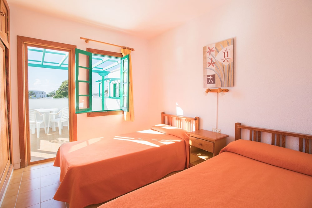 1 BEDROOM, APARTMENT