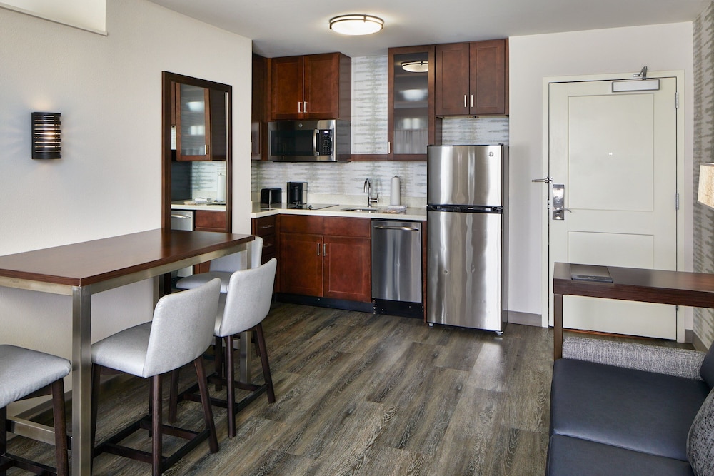 RESIDENCE INN ATLANTA PERIMETER CENTER DUNWOODY 10/44