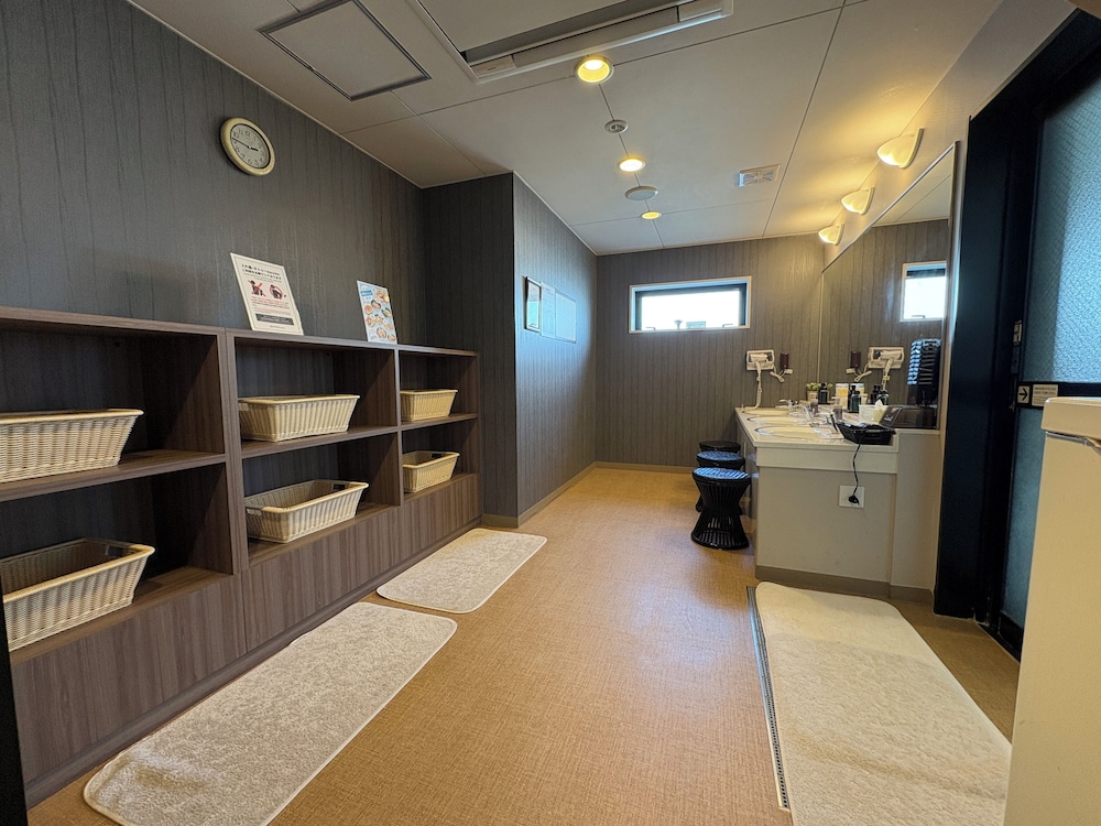 Hotel Route-Inn Niihama 47/63