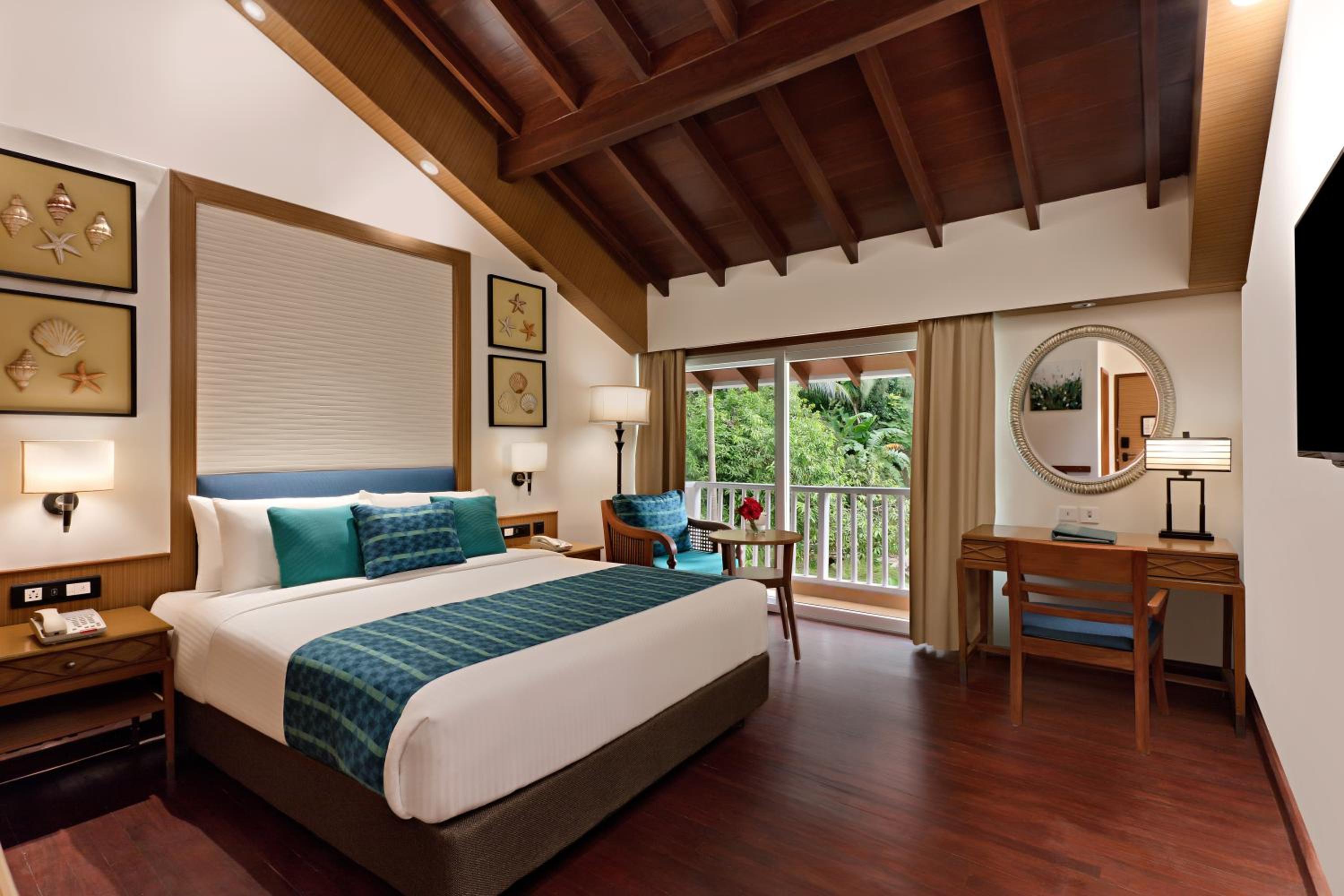 Deluxe Room, 1 Queen Bed