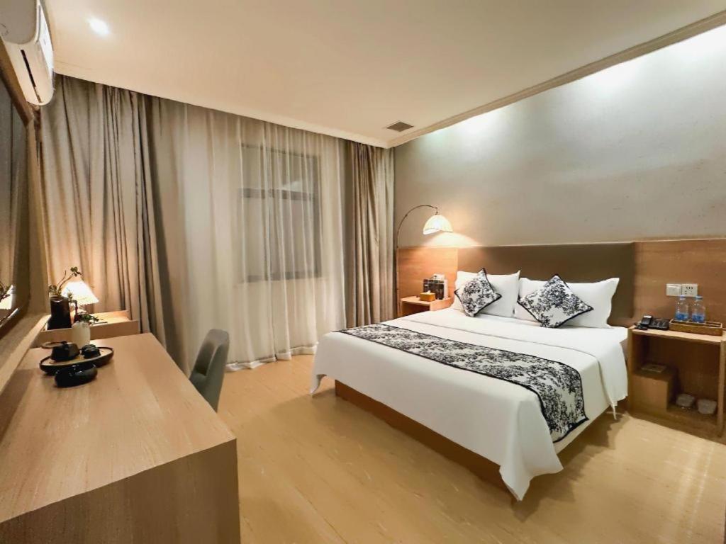 GreenTree Inn Jiangsu Suzhou Kunshan Beimen Road Express Hotel 24/50