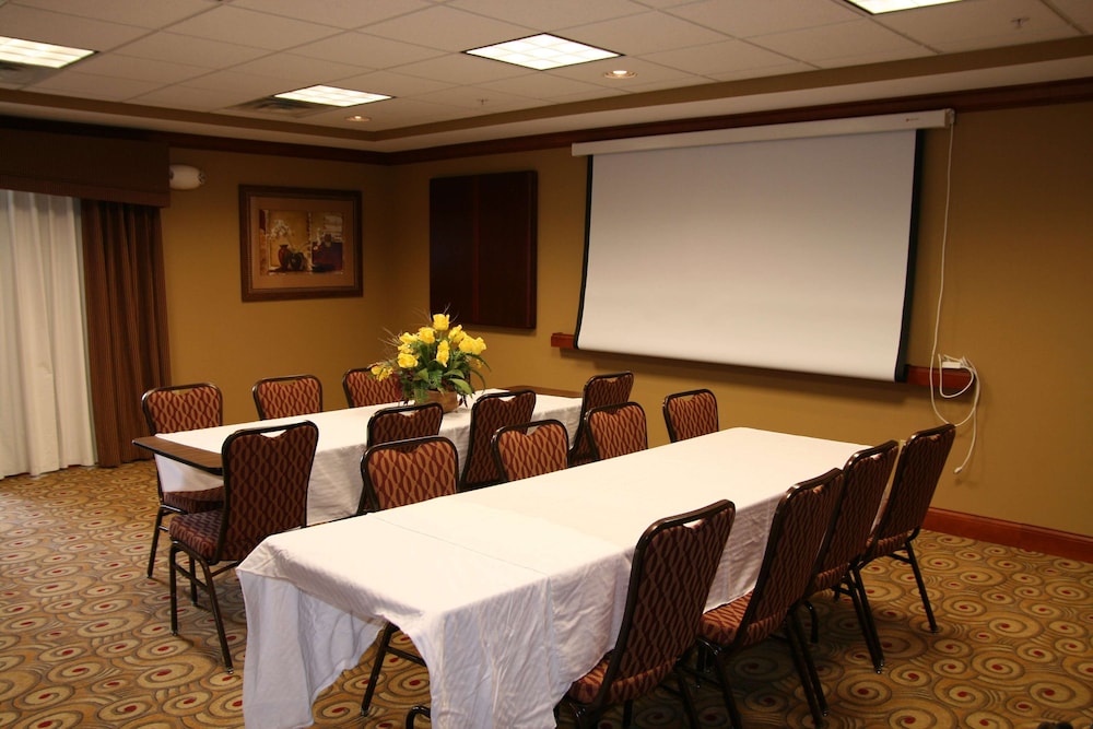 Hampton Inn Goshen 37/42