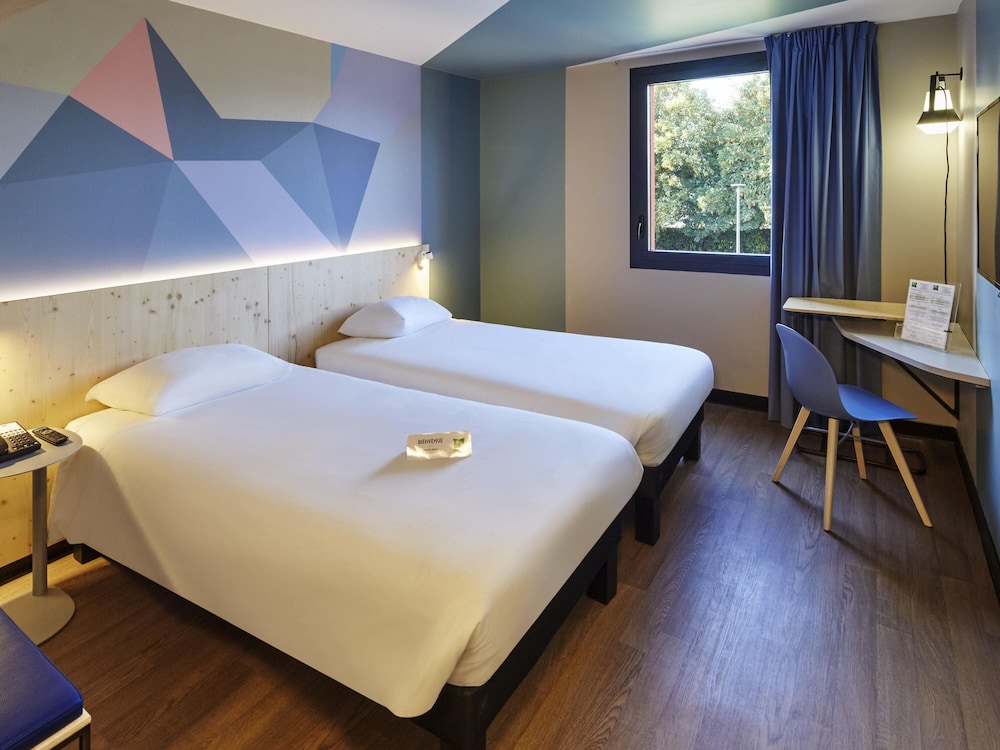 Ibis Styles Evry Lisses 15/48