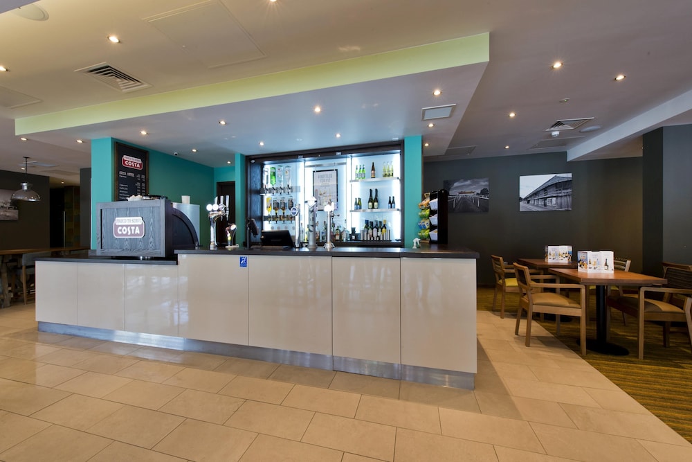 Premier Inn Newbury Town Centre (London Road) Hotel 5/37