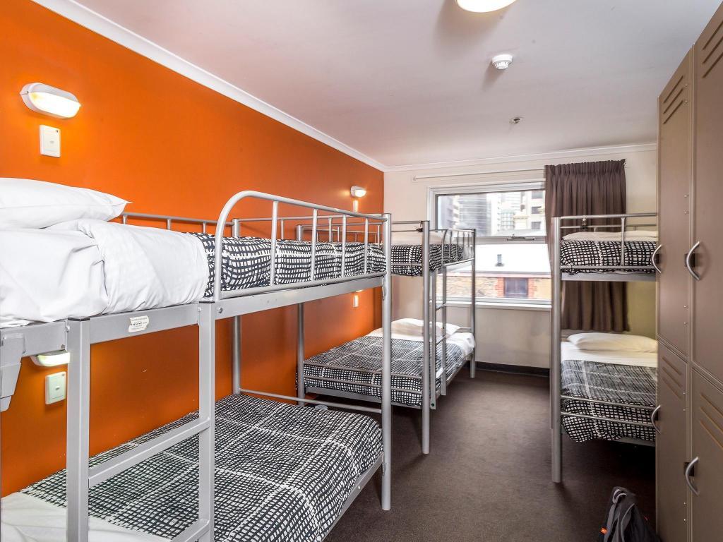 Male Dorm, 6 Beds