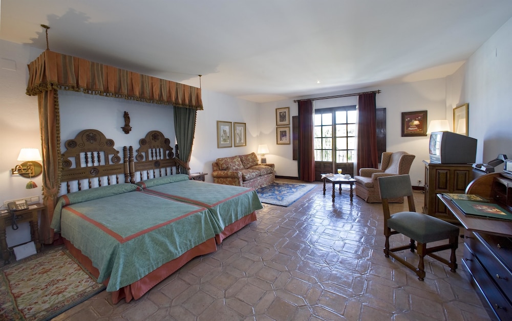 Parador de Plasencia 18/65