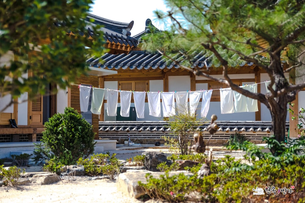 Hanok1st 41/48