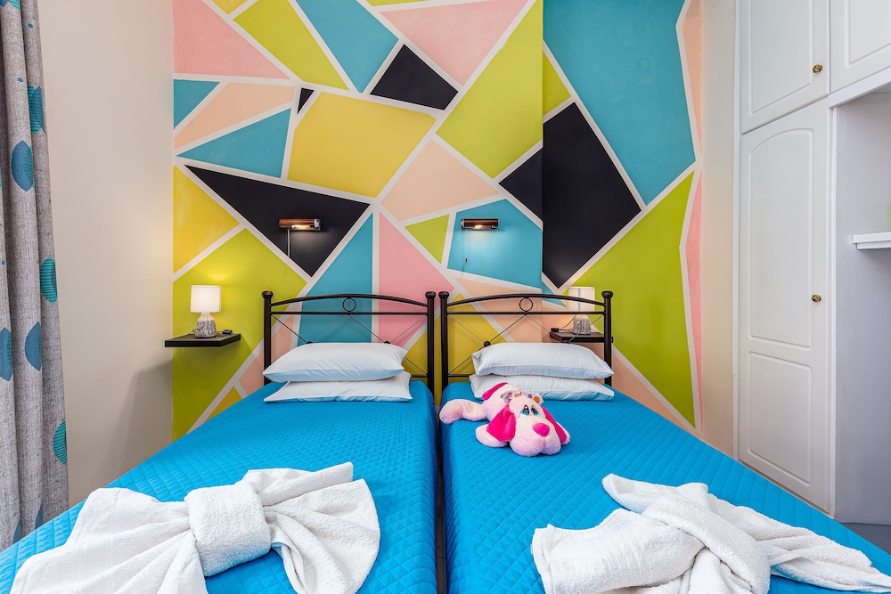 Eros Hotel 69/78
