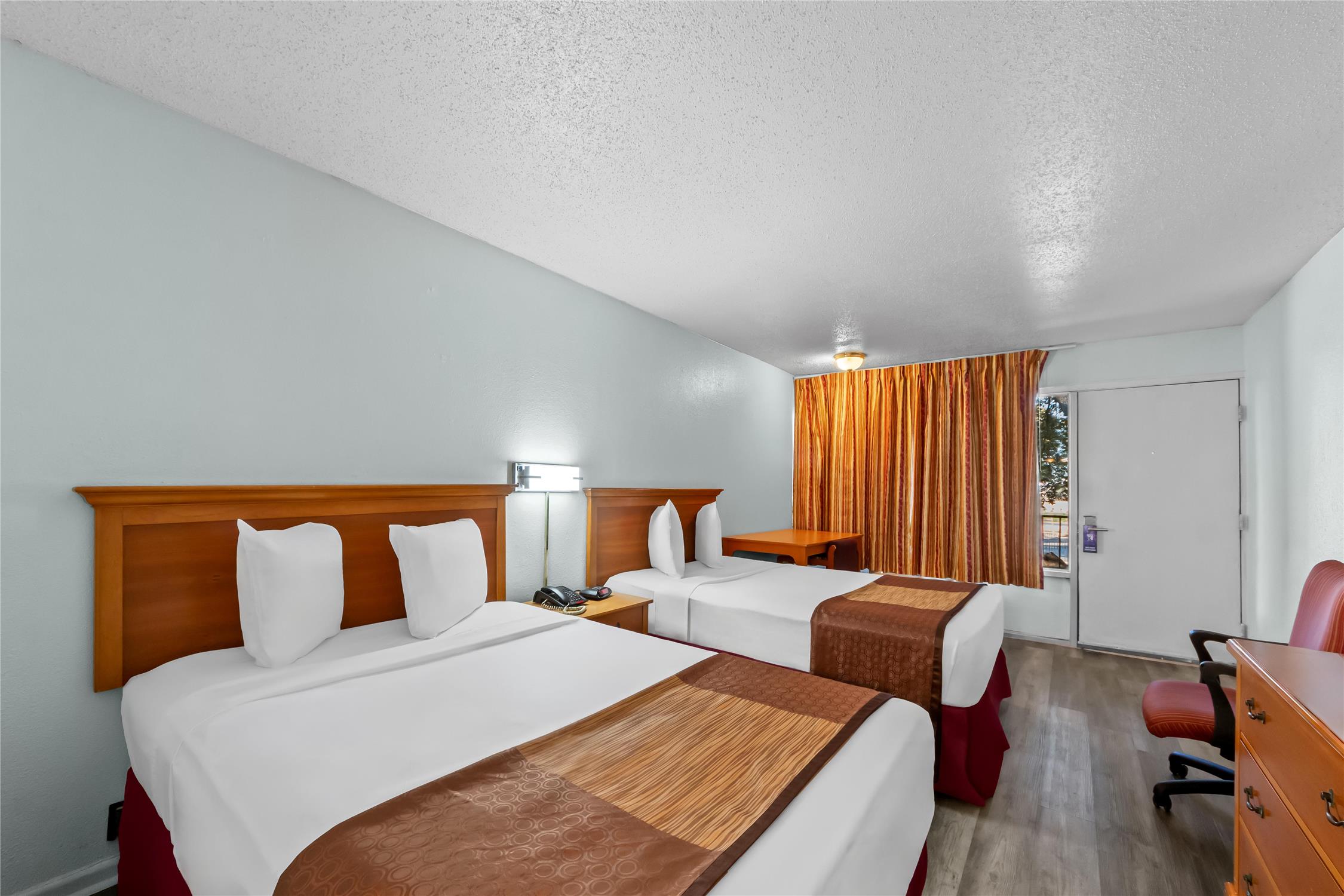 Room, 2 Double Beds, Smoking
