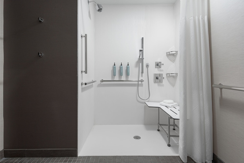Courtyard By Marriott Nashville Smyrna 20/20