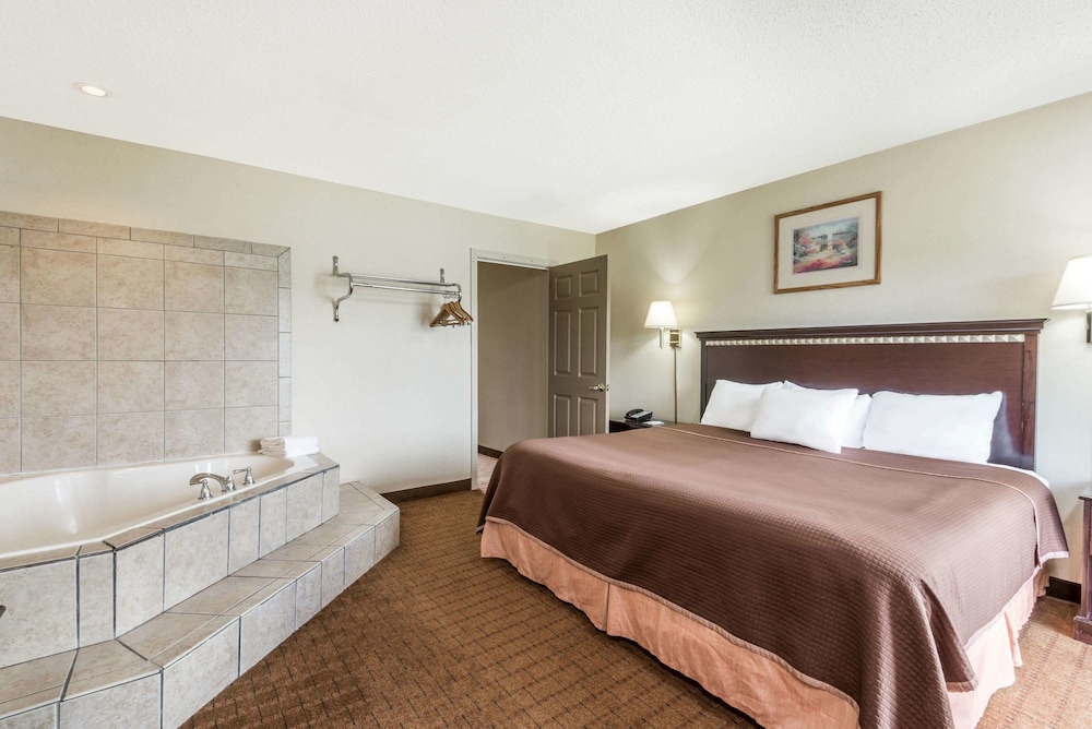 Howard Johnson By Wyndham Springfield 13/31