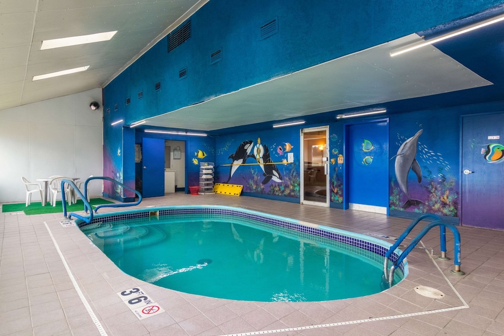 Econo Lodge Kent - Akron West 20/37