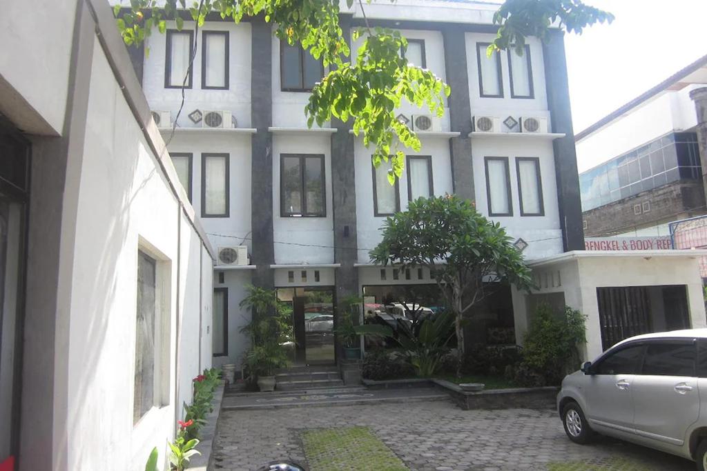 Hotel Warta Dua 15/19