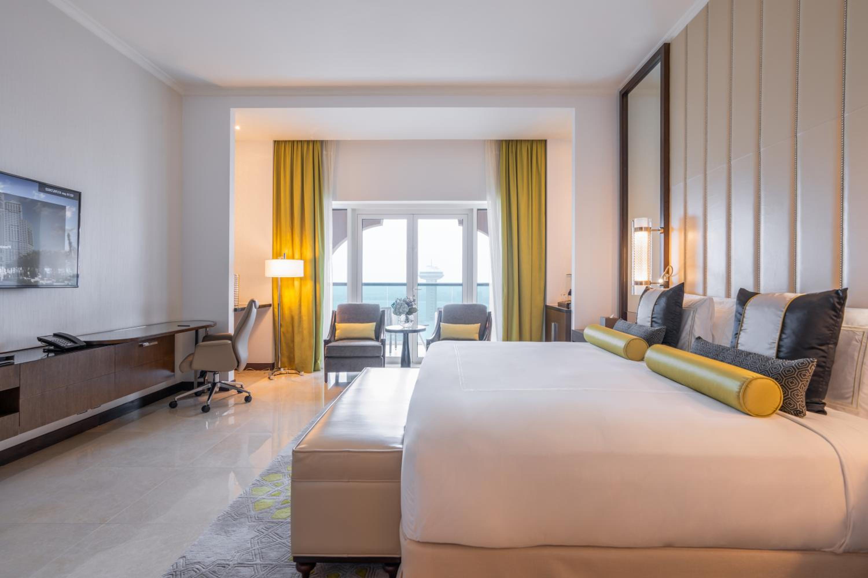 Corniche, 2 Bedrooms, Family, with View