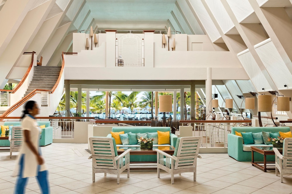 Victoria Beachcomber Resort and Spa 40/54