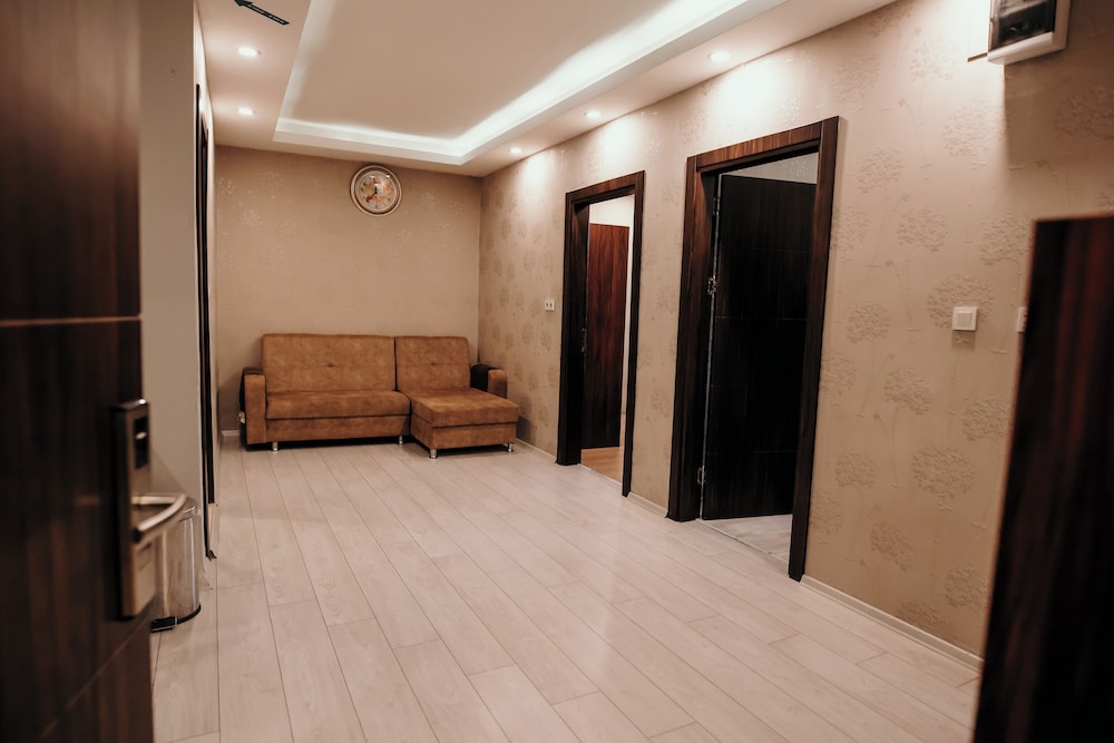 Azd House Hotel 32/50
