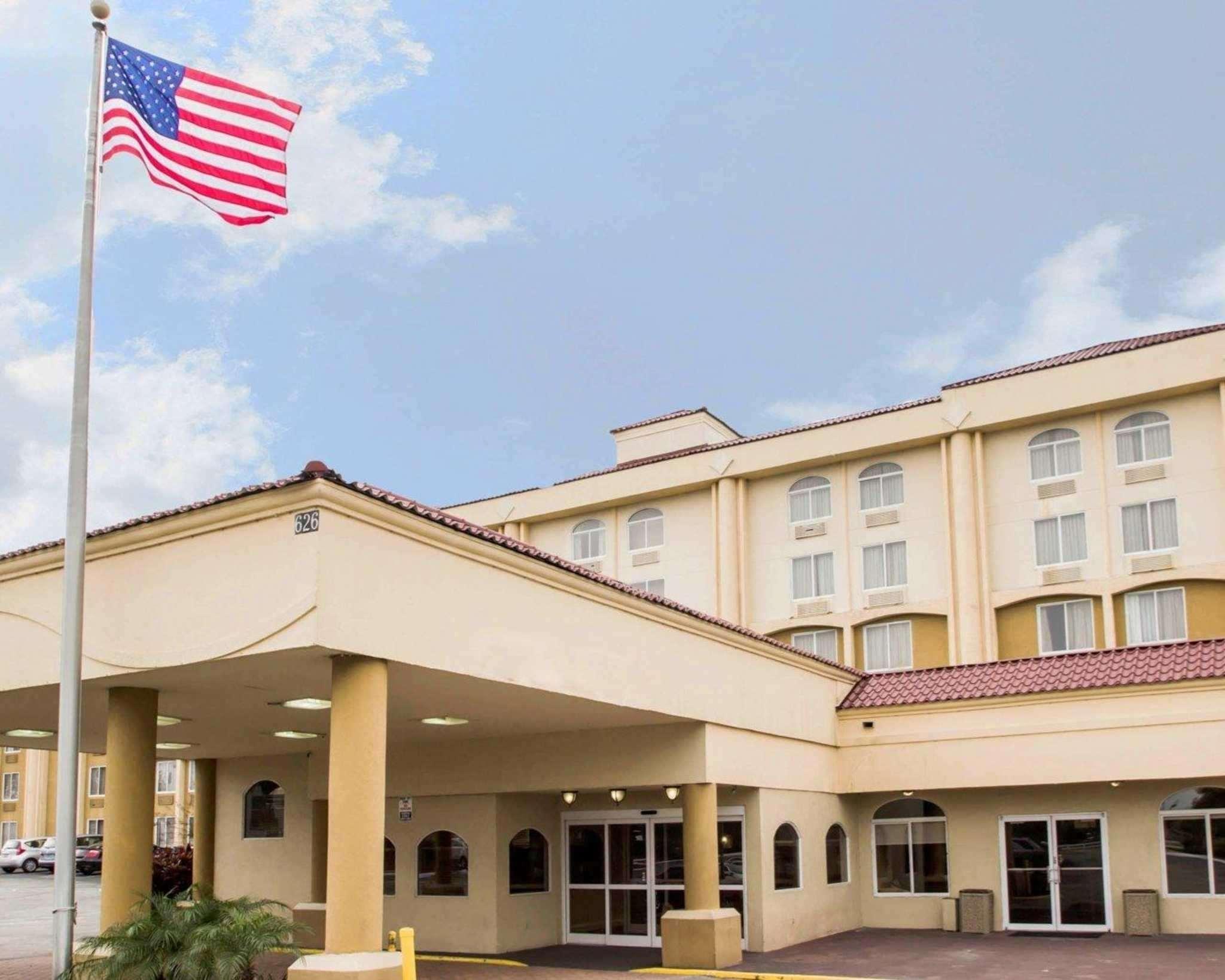 Holiday Inn Orlando North Winter Park by IHG 1/50