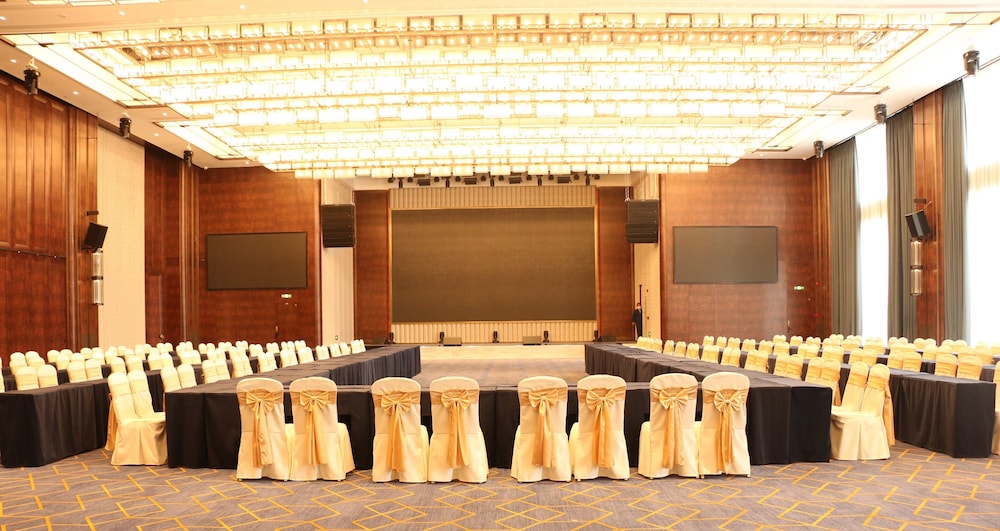 Wyndham Garden Gaozhou 46/52