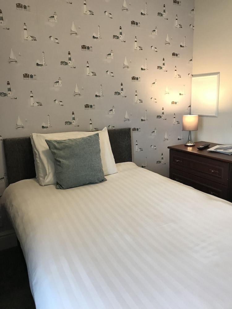 The Clarendon Hotel 17/39