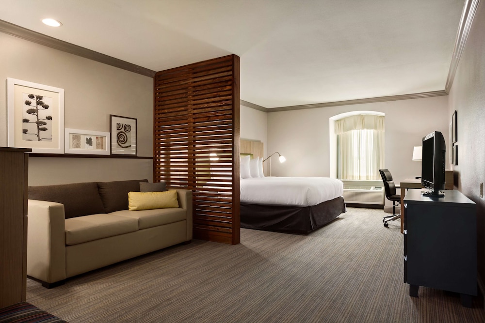 Country Inn Suites By Radisson Metairie New Orleans La 33/38