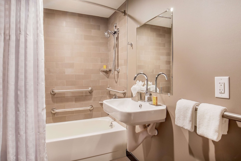 Doubletree Hotel Atlanta Nw Marietta 13/62