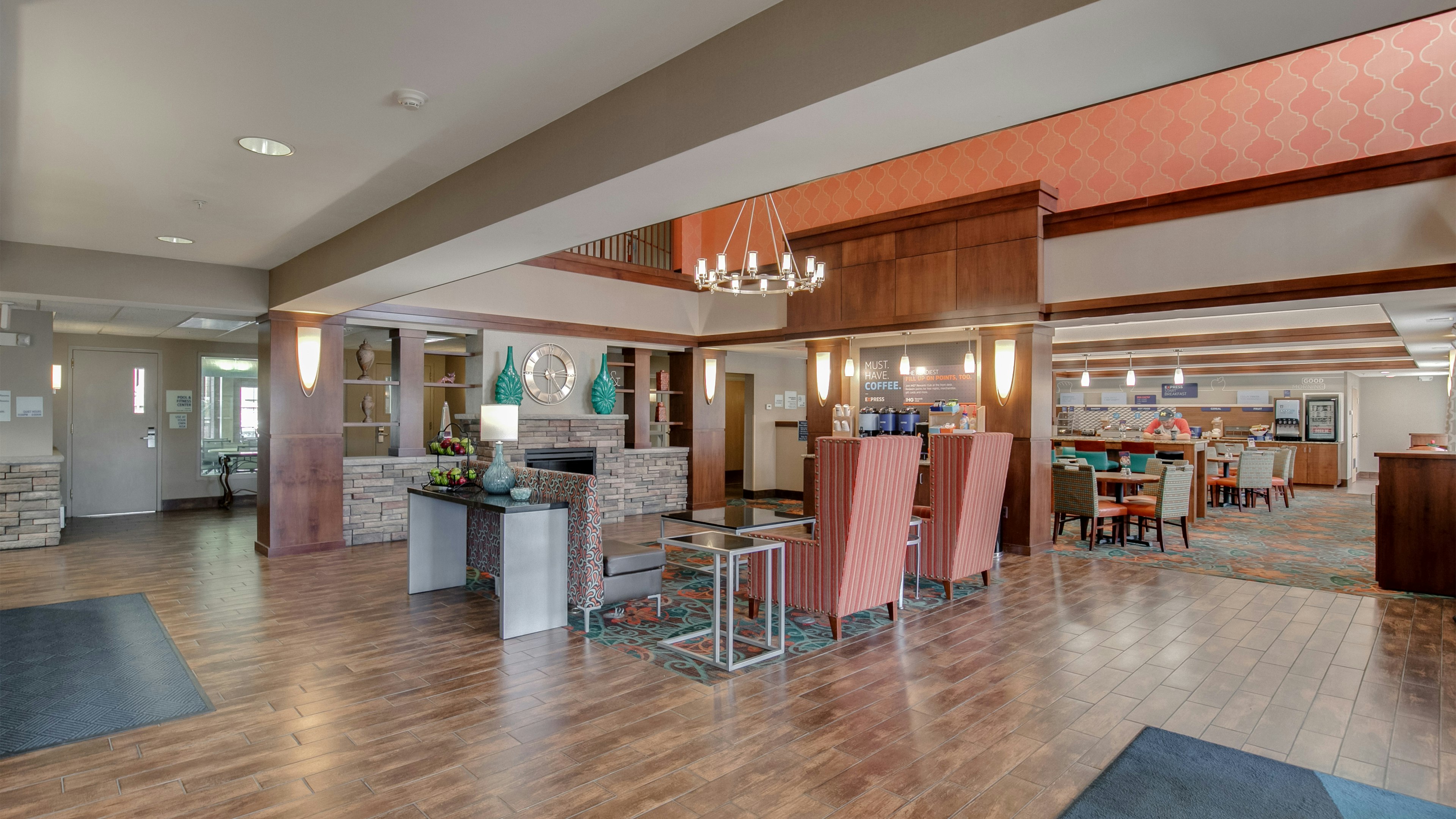 Holiday Inn Express Hotel And Suites St Cloud 55/72